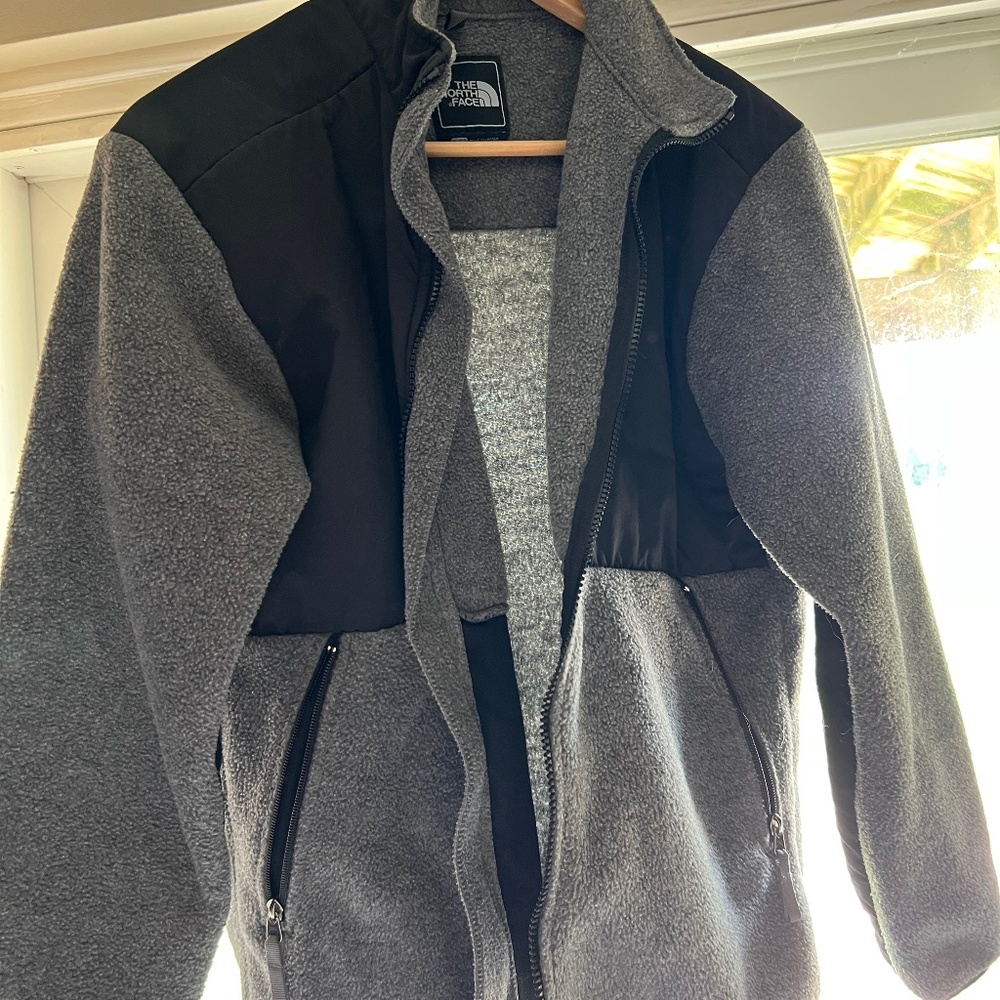 North Face Denali Gray Black Fleece Boys XL